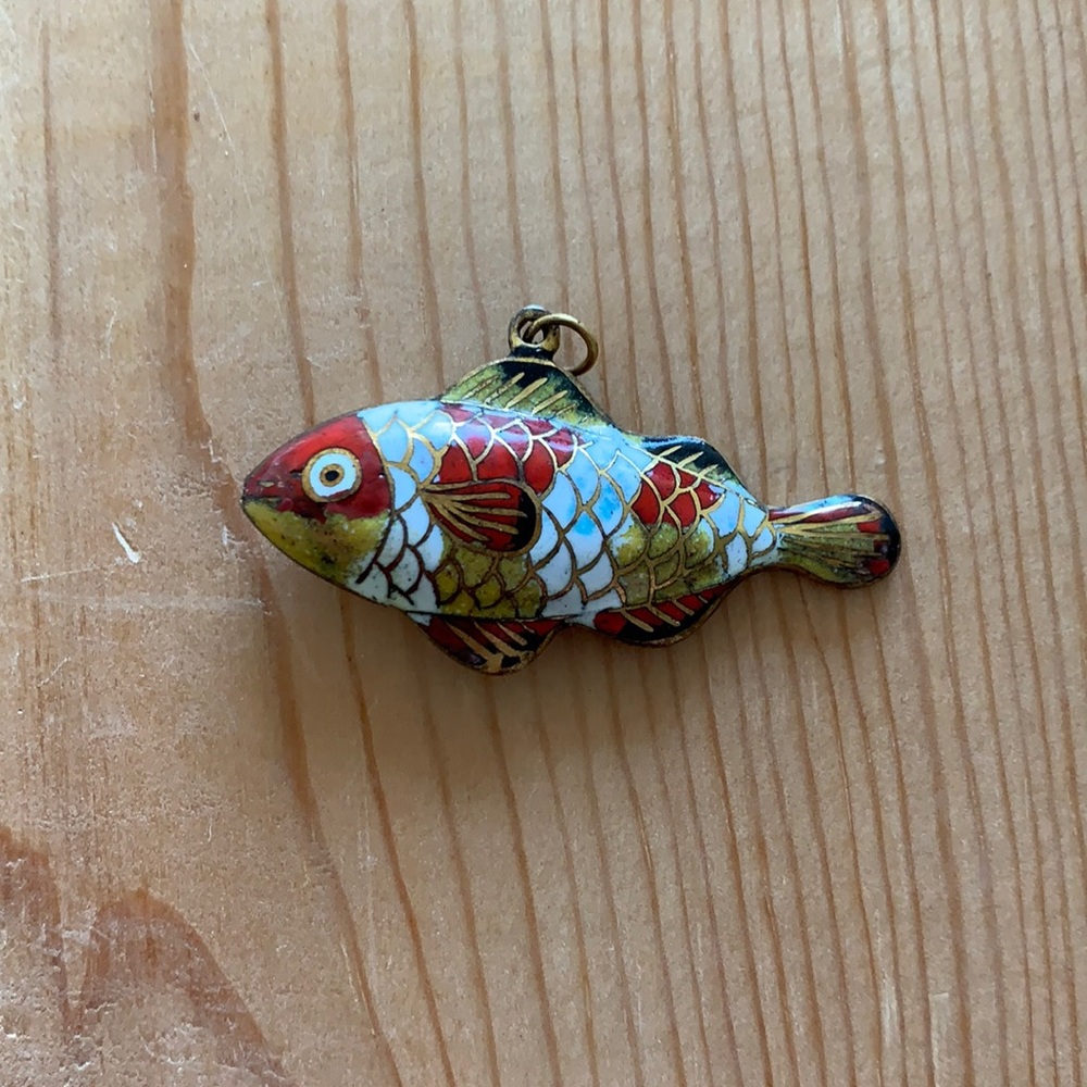 VTG Fish pendant
